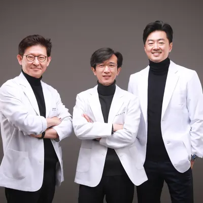 오킴스오성형외과의원 — 업체가 네이버 플레이스에 올린 사진 1
