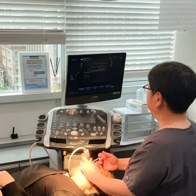 산타클로스의원 — 업체가 네이버 플레이스에 올린 사진 1