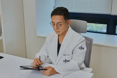 리팅성형외과의원 — 업체가 네이버 플레이스에 올린 사진 3