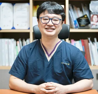 SM미성형외과의원 — 업체가 네이버 플레이스에 올린 사진 2